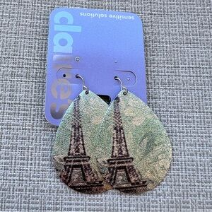 Claire's Eiffel Tower Teardrop Earrings - Light Green